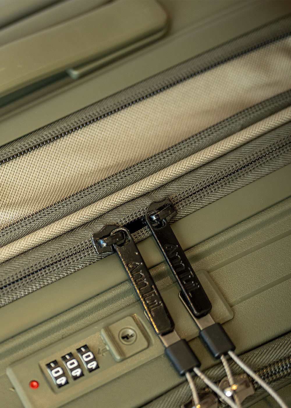 VALISE GRANDE NEWARK KAKI